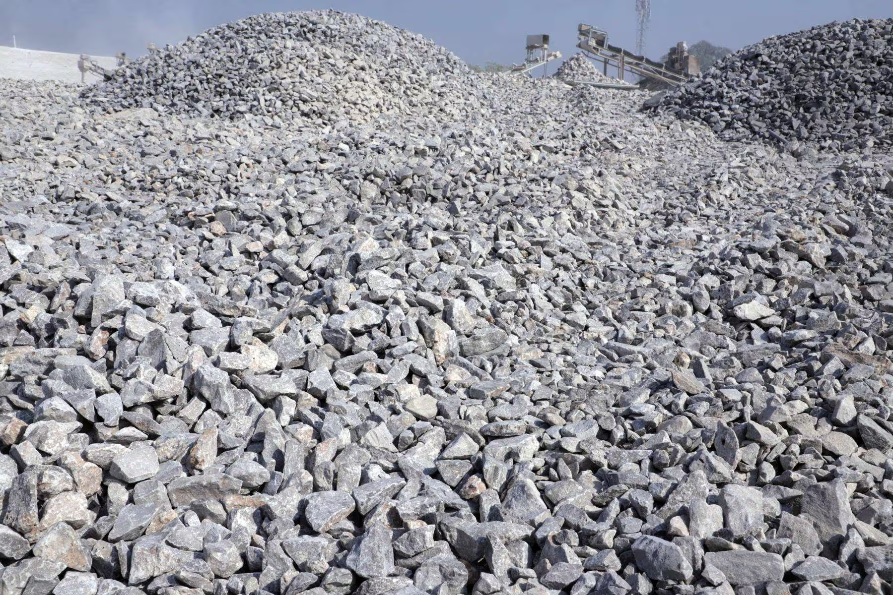 https://pioneermaxgroup.com/wp-content/uploads/2025/06/limestone.jpg
